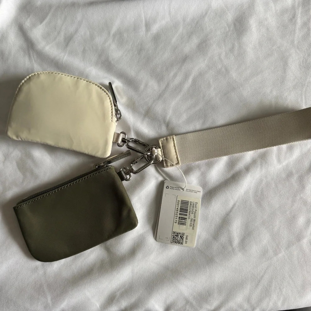 53🆕🤍 Lululemon Dual Pouch Wristlet - Grey Sage White Opal - Picture 3 of 6